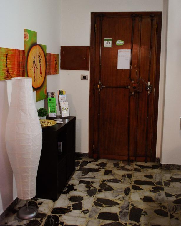 Hotel Un Letto A Casteddu Cagliari Exterior foto