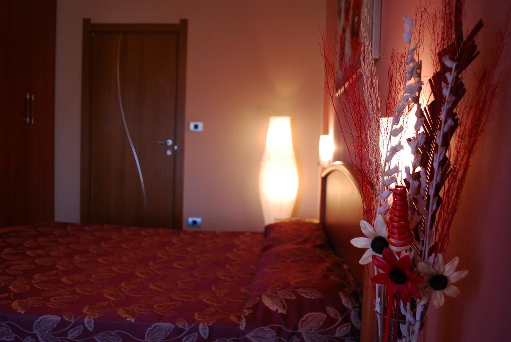 Hotel Un Letto A Casteddu Cagliari Exterior foto